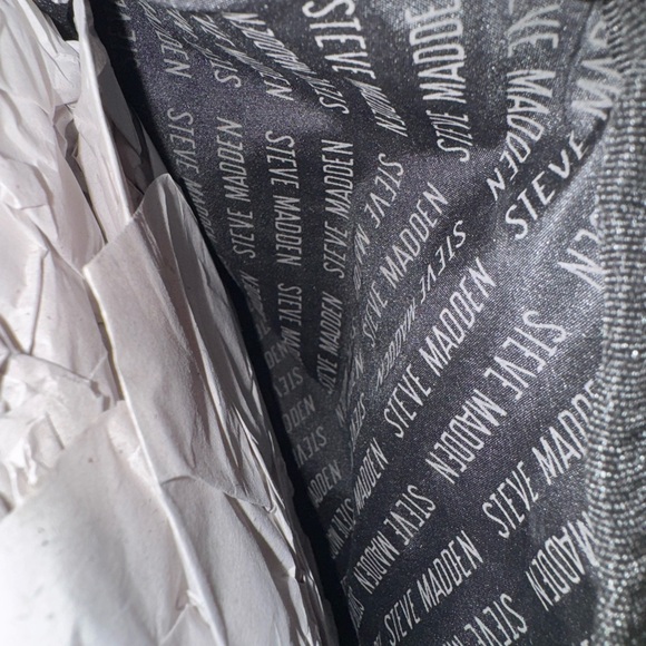 Steve Madden Black and Gold Textured Crossbody Bag - Picture 7 of 8